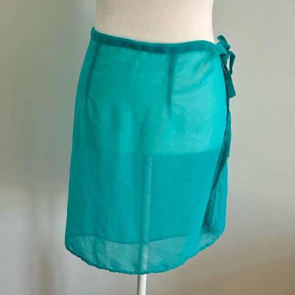 Marigo Bikini Top Ladies‘ Size 6 and Pareo - Picture 8 of 9